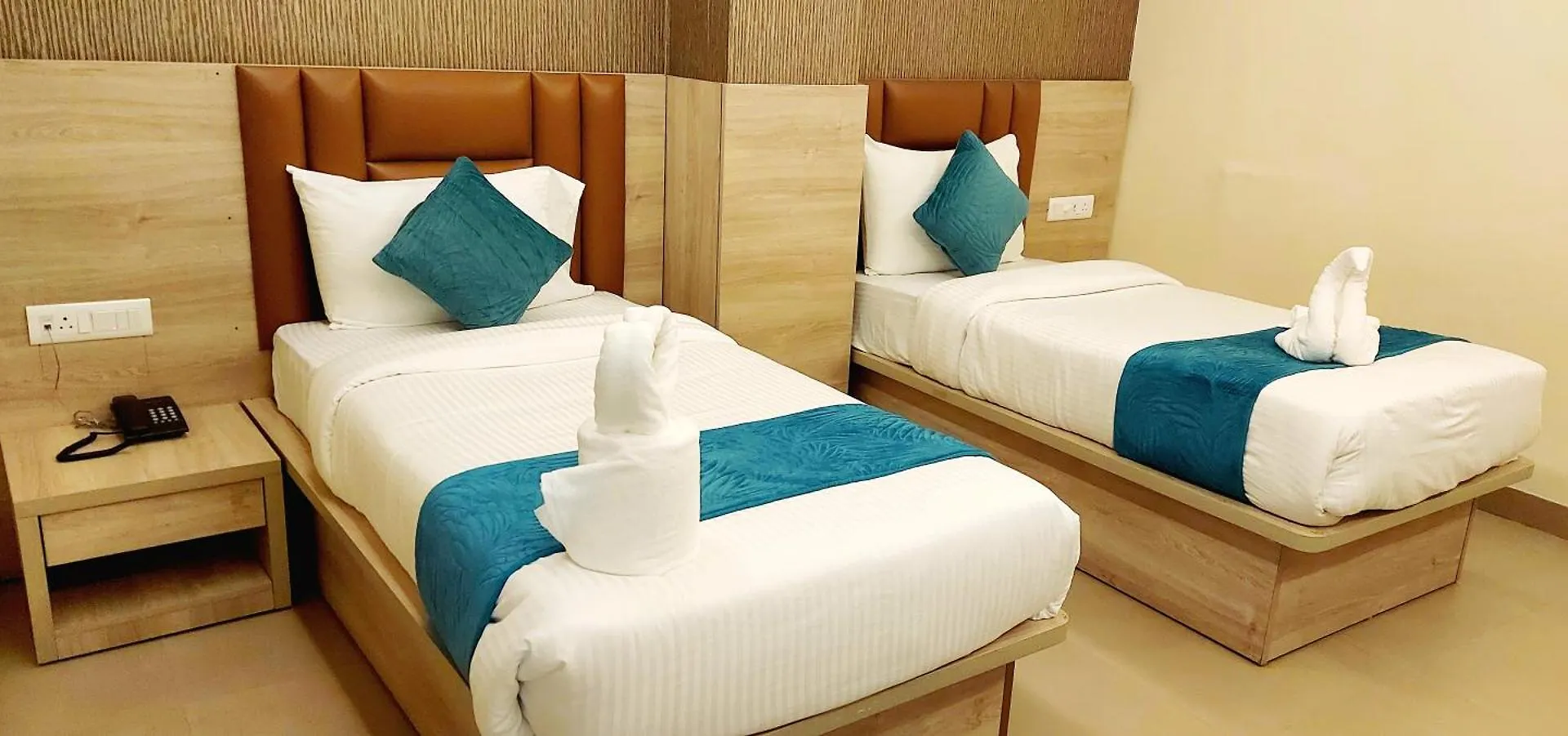 ***  Hotel Ananda Kashi Varanasi India